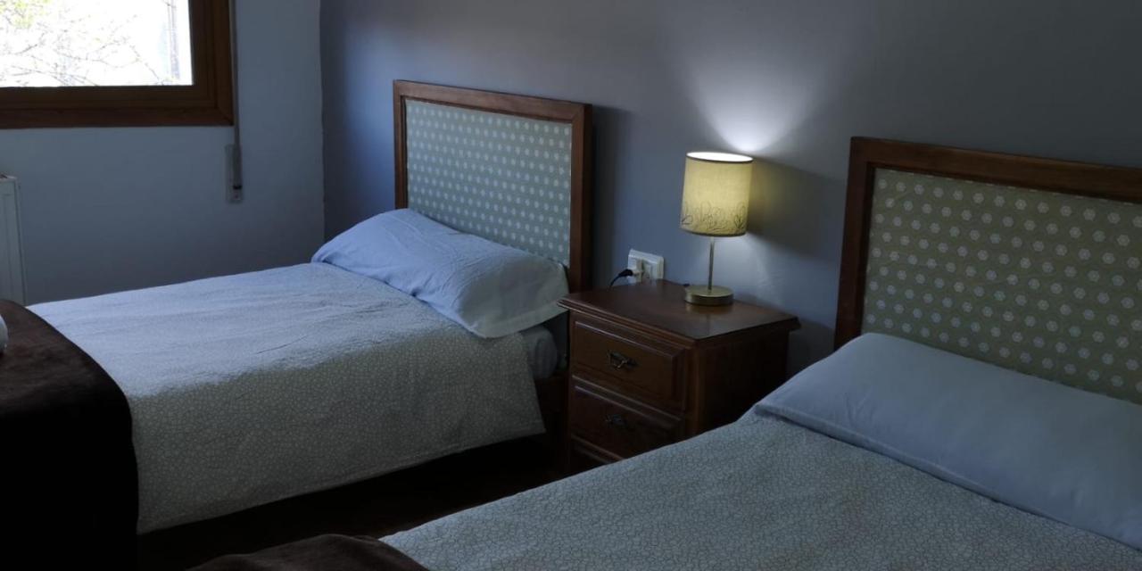 Pension Matias Rooms Саррия Екстериор снимка